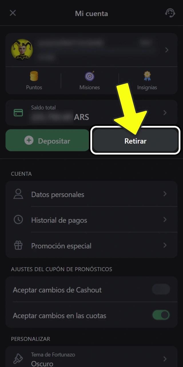 Accedé al panel de retiros dentro del sitio Fortunazo.